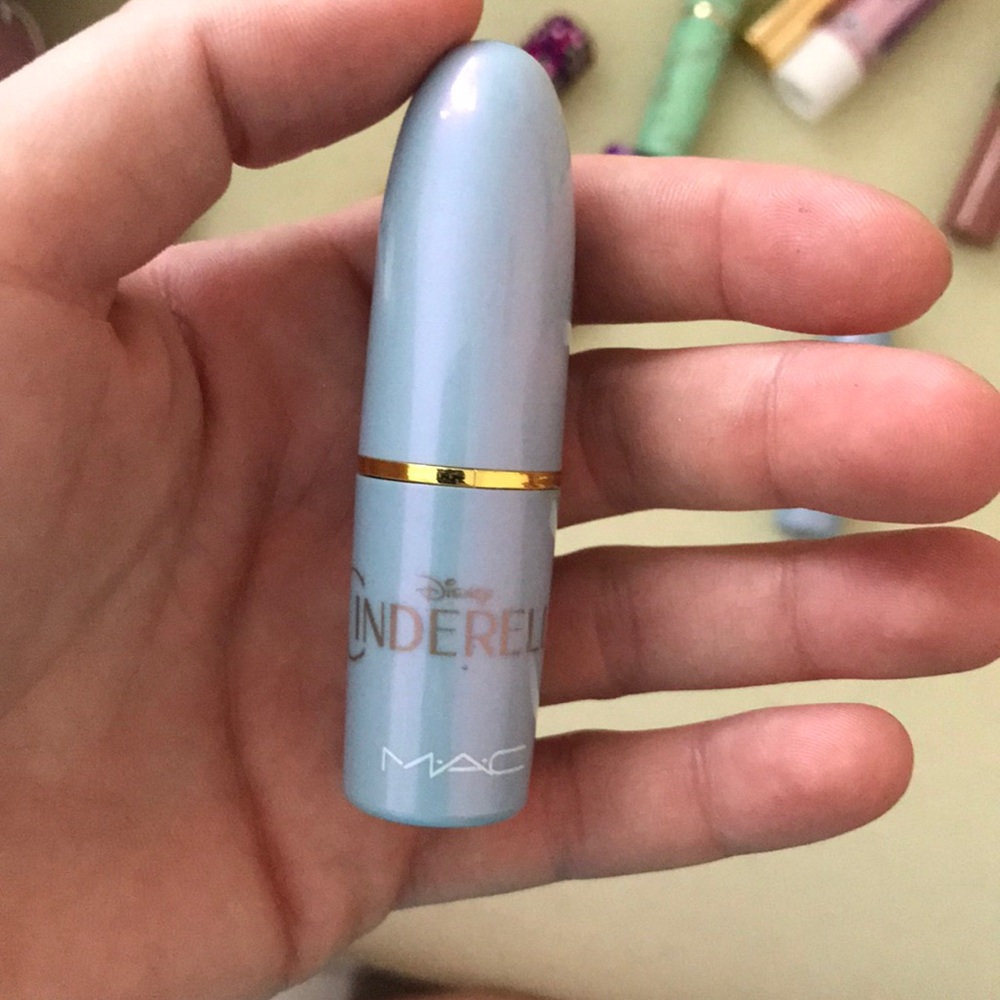Mac  lip stick the royal ball